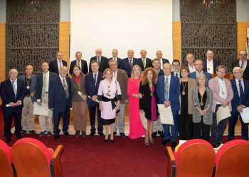 El Colegio Oficial de Médicos de Almería celebra el acto de reconocimiento a sus colegiados honoríficos